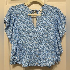 Like New Entro Floral Print Butterfly Sleeve Ruffle Blouse